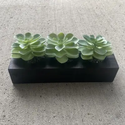 Artificial succulent planter