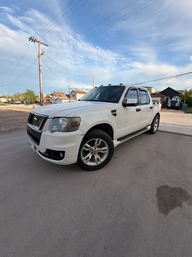 2009 Ford Explorer Sport Trac Adrenalin