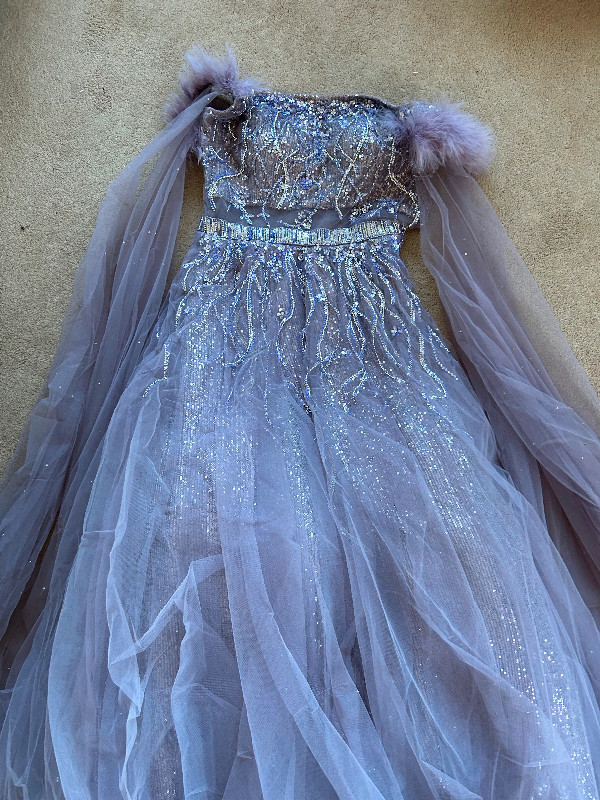 Romantic Lavender Bridal Reception Gown in Wedding in City of Toronto - Image 3