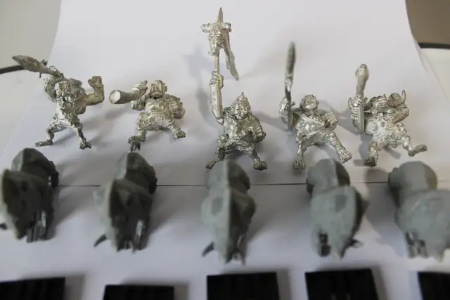 OOP Warhammer Fantasy Metal Savage Orc Boar Boyz Command Unit in Arts & Collectibles in Edmonton - Image 2