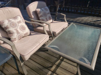 Patio furniture whole set in good condition$450