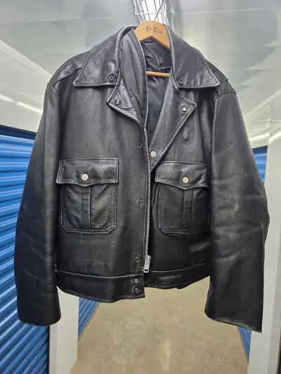 Men's leather police coat. 44, View more