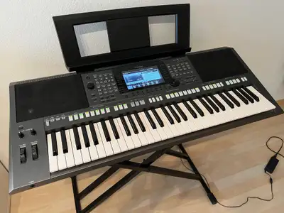 Yamaha PSR S770 Keyboard Workstation, View more