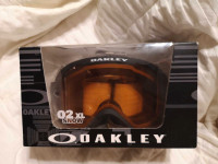 NEW OAKLEY O2 XL SKI/ SNOWBOARDING GOGGLES