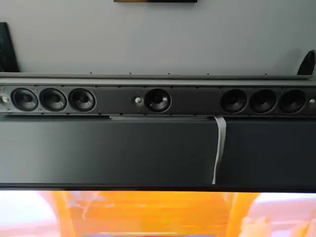 home surround sound system in Stereo Systems & Home Theatre in Red Deer - Image 4