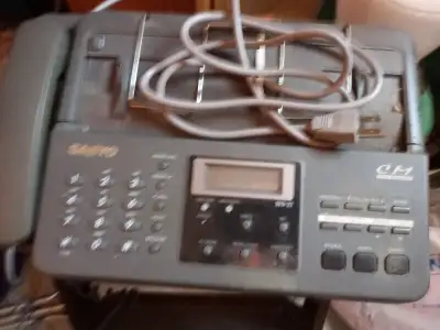 VINTAGE  SANYO  PHONE  CENTER TELEPHONE & FAX MACHINE, View more
