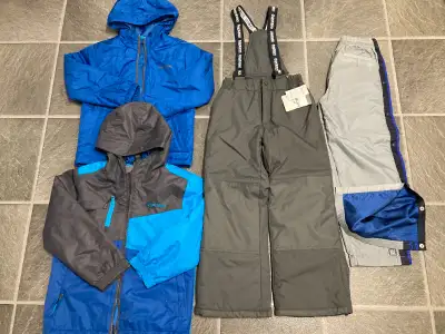 size 7-8 fits 8 winter jacket/snowpants. READ description, View more