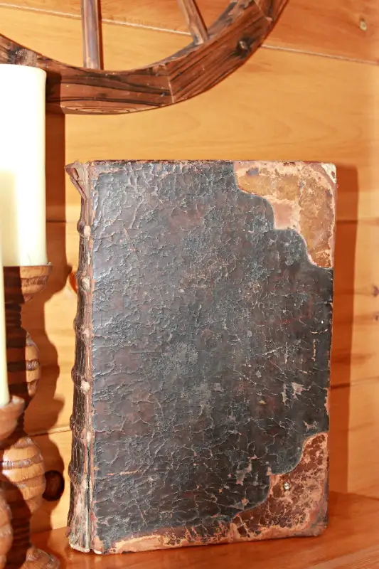 Old Bible J. F. Ostervald in Other in Belleville - Image 10