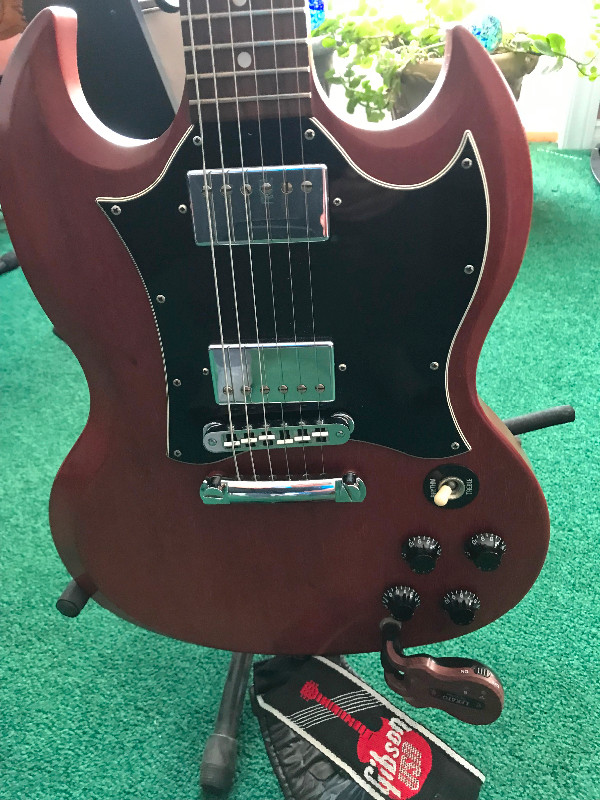 Gibson SG Standard Vintage Cherry electric guitar in Guitars in North Bay