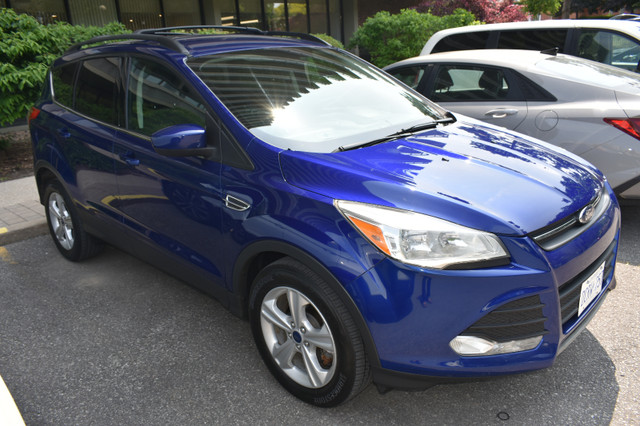 FORD ESCAPE 2013 in Cars & Trucks in Markham / York Region - Image 2
