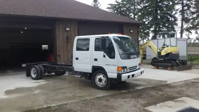 2005 Isuzu NQR Cab and chassis California truck 75000 miles, No rust, new fuel system, 110 CA. Many...