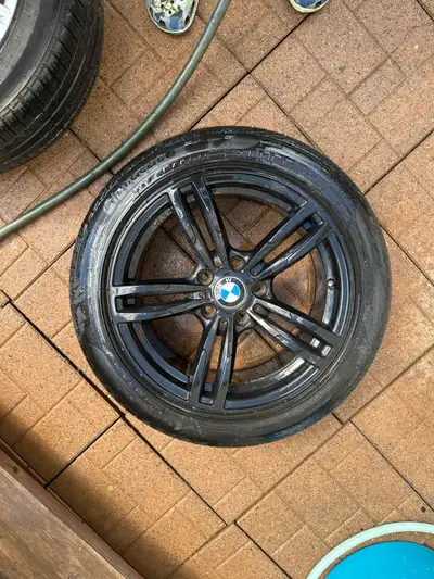 225/50 R17 All‑Season M+S Tire – Good Condition Selling a 225/50 R17 all‑season tire (M+S rated). Ra...