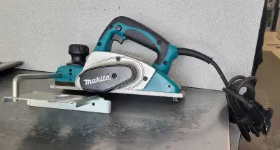 3 1/4" Makita KP0800 Planer (31600738), View more
