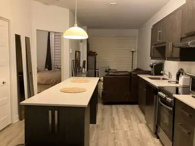 Condo a louer 3 et demi a Brossard proche du Quartier 1030 Condo disponible pour le 1 er juillet 202...
