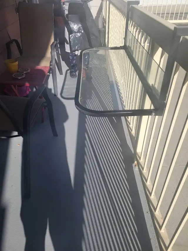 Folding Balcony Table in Patio & Garden Furniture in Regina - Image 4