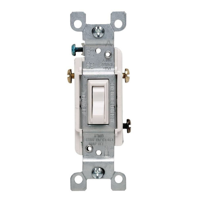 Toggle switches duplex outlet 3 way decora switch in Electrical in City of Toronto - Image 2