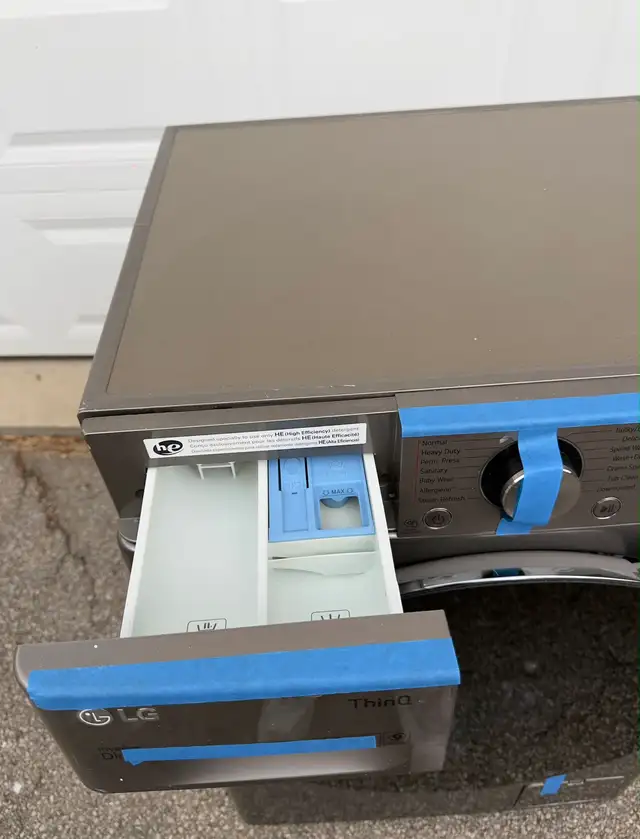 24” LG WASHER & DRYER COMBO FRONT LOAD STAINLESS STEEL ALLINONE in Washers & Dryers in City of Toronto - Image 3