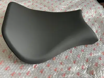 New old stock Ducati factory original never mounted Seat Saddle black leather monoposto all other mo...