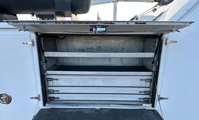 2018 FORD 550 XL Mechanic truck. in Heavy Trucks in Calgary - Image 10
