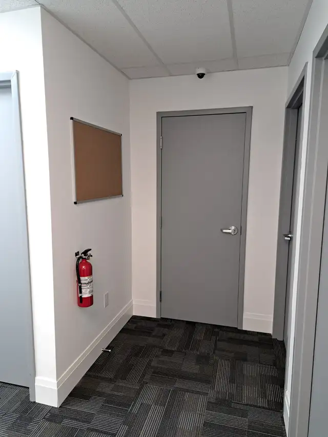 AMITY OFFICES IN CHURCHILL MEADOWS, MISSISSAUGA in Commercial & Office Space for Rent in Oakville / Halton Region - Image 11