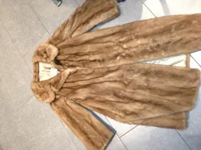 Gorgeous brown mink coat for sale, View more