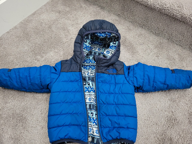 Northface hooded reversible jacket 12M blue in Clothing - 12-18 Months in Saskatoon