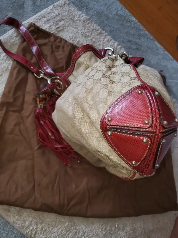 Two authentic GUCCI bags in Women's - Bags & Wallets in City of Toronto - Image 8