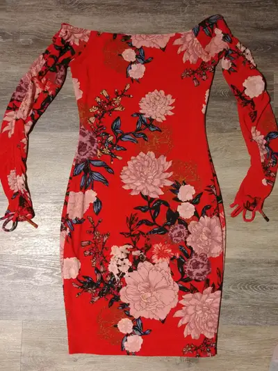 Robe ruchée Guess à manches longues, View more