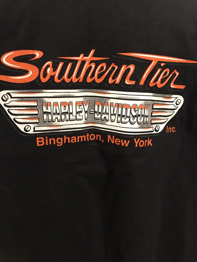 Vintage 1998 Harley Davidson Binghamton, NY Double Sided T-Shirt in Arts & Collectibles in City of Toronto - Image 4