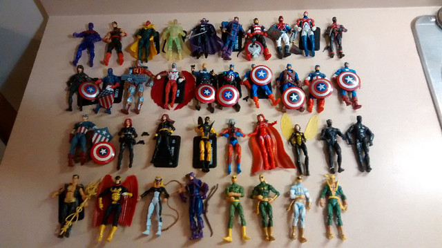 Marvel Universe Legends 186 different 3.75 Action Figures Lot in Toys & Games in Strathcona County - Image 4