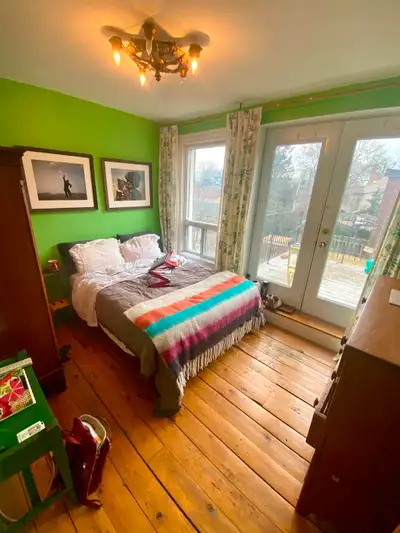 GREAT GREEN ROOM with PRIVATE 8’ DECK