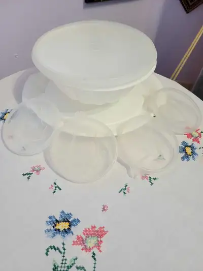 Vintage Tupperware Jello Mold with 4 removable motif lids , View more