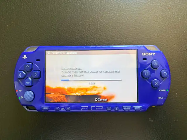 Limited Edition Sony PSP-2001 Metallic Blue  Portable w/ AC in Sony PSP & Vita in Barrie - Image 4
