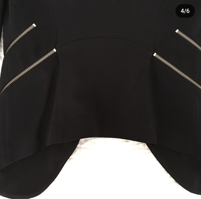Zara Waterfall Collar Blazer/jacket-size S in Women's - Tops & Outerwear in Oakville / Halton Region - Image 4