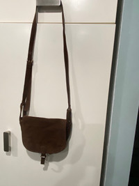 Club Monaco Leather Shoulder Bag In Excellent Condition 