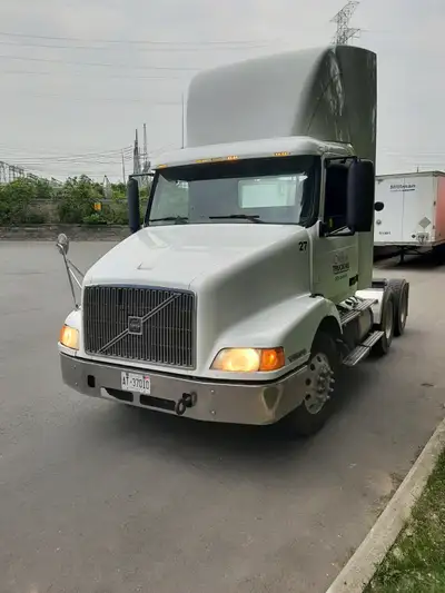 Truck in excell. runing conditions. Lot of new parts and repairs. Has a central auto greaser and bes...
