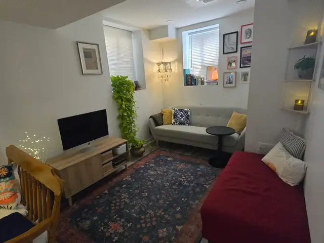 1 Bed and 1 Bath legal apartment 632407071197471229