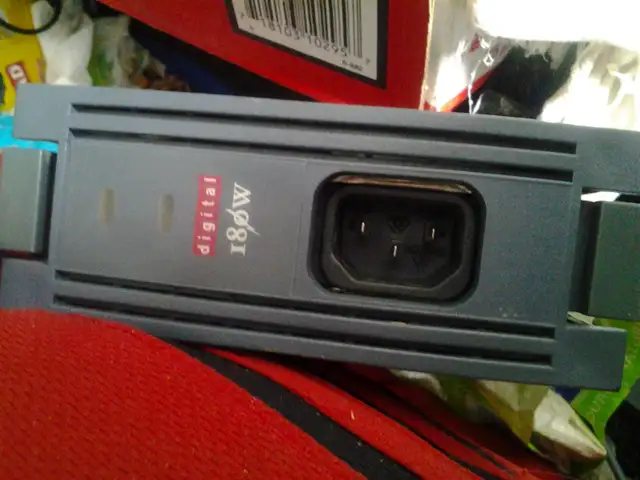 HP DS-BA35X-HH 180W STORAGEWORKS POWER SUPPLY in System Components in City of Montréal - Image 2