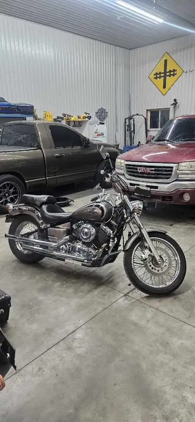 I have a 2001 yamaha vstar xvs650 custom for sale. Currently has 37,990 km. Oil change every 4,000 k...