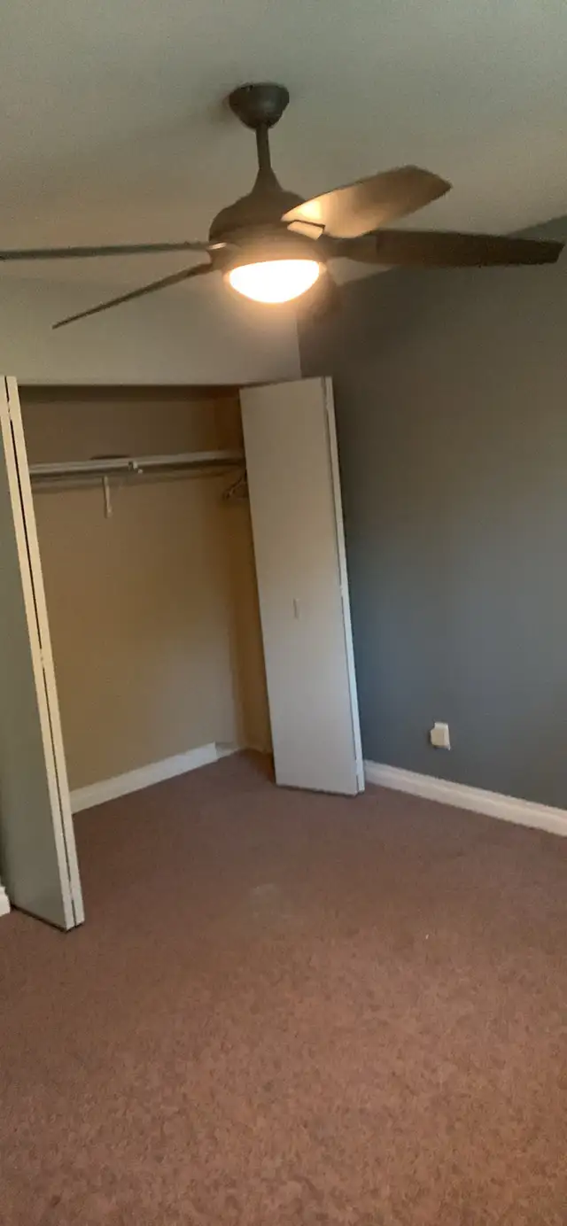 Room for rent (women only) available November 1st in Room Rentals & Roommates in Kingston - Image 3