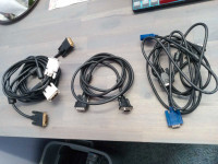 Lot of monitor cables. Various types and lengths.