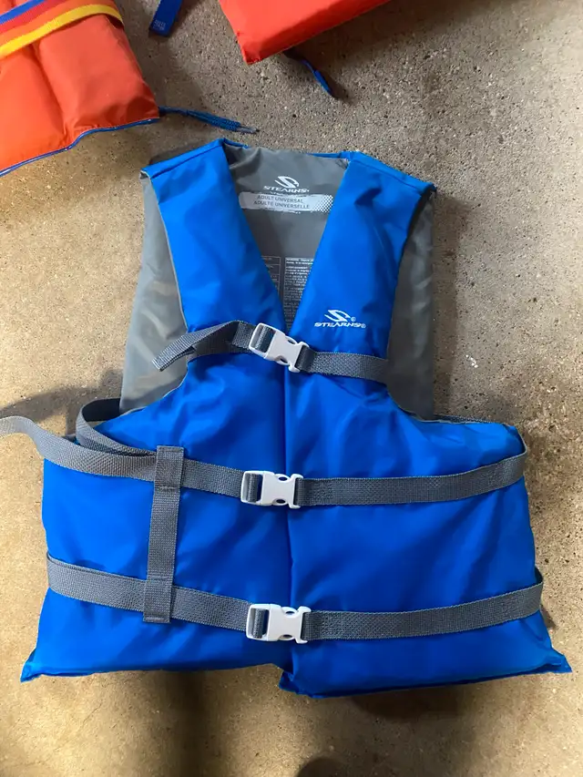 Life Jackets62863259556866127