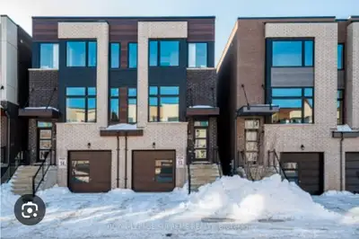 Room for Rent – Private Washroom (Amesbury, North York) A private room with its own washroom is avai...