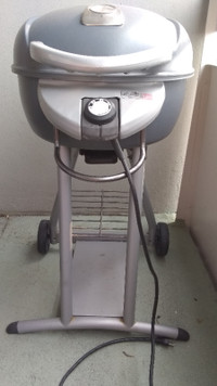 Used Char-Broil Electric BBQ.