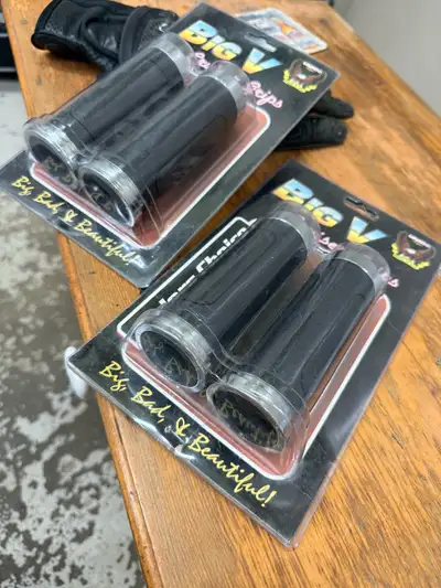 Brand New (2 pairs for $40.00) HD - great motor cycle grips.