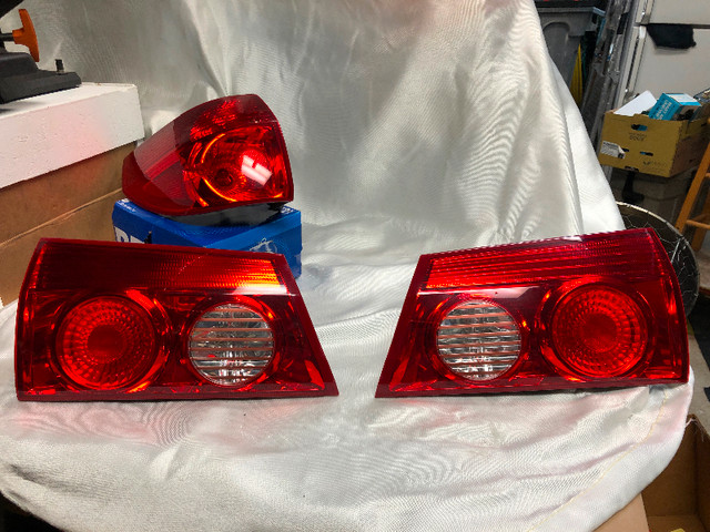 3 TAILLIGHTS FROM 2010 TOYOTA SIENNA in Auto Body Parts in Kawartha Lakes