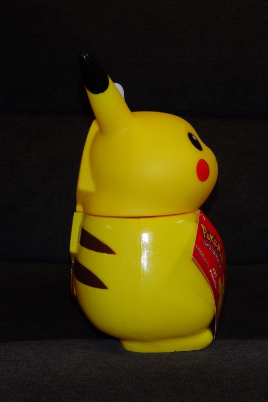 Nintendo Pokemon Sipper Bottle Cup Pikachu NEW 1998 Rare 8 inch in Arts & Collectibles in Kitchener / Waterloo - Image 2