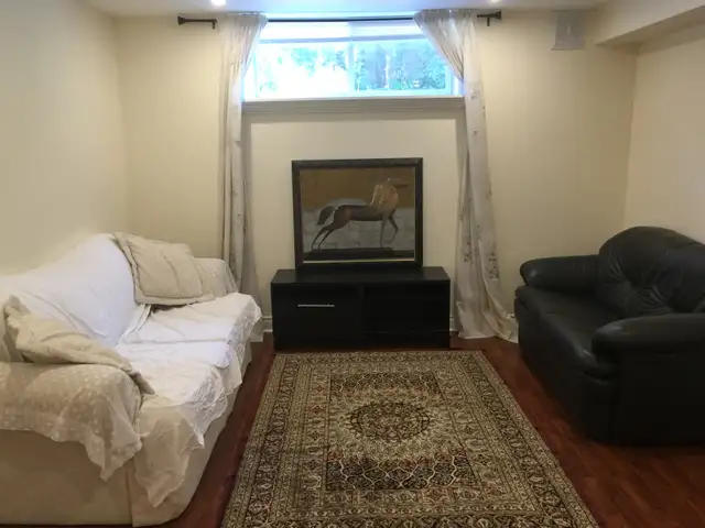 Furnished rooms near Sheridan College campus in Oakville