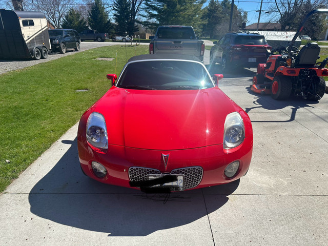 2007 Pontiac Solstice For Sale in Cars & Trucks in St. Catharines - Image 2
