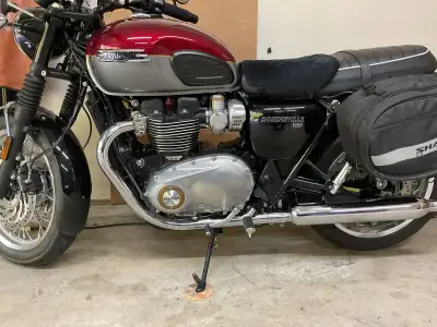 A pampered bike in excellent cond., recent new Dunlop Mutant tires, spark plugs, coolant change, Mot...